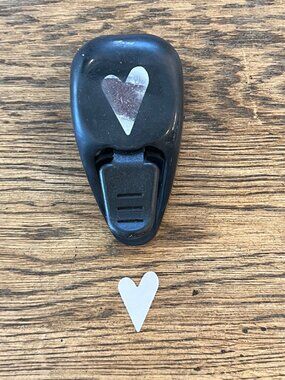 Stampin Up! Heart Shape Paper Punch Whale Tail Craft Tool Cardmaking Scrapbookin